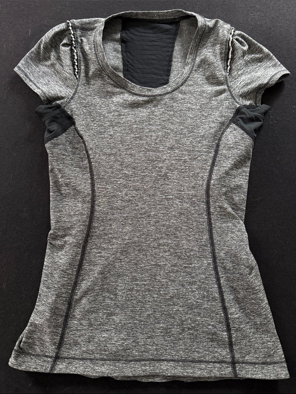 lululemon athletica Gray Heather Short Sleeve Athletic Tee